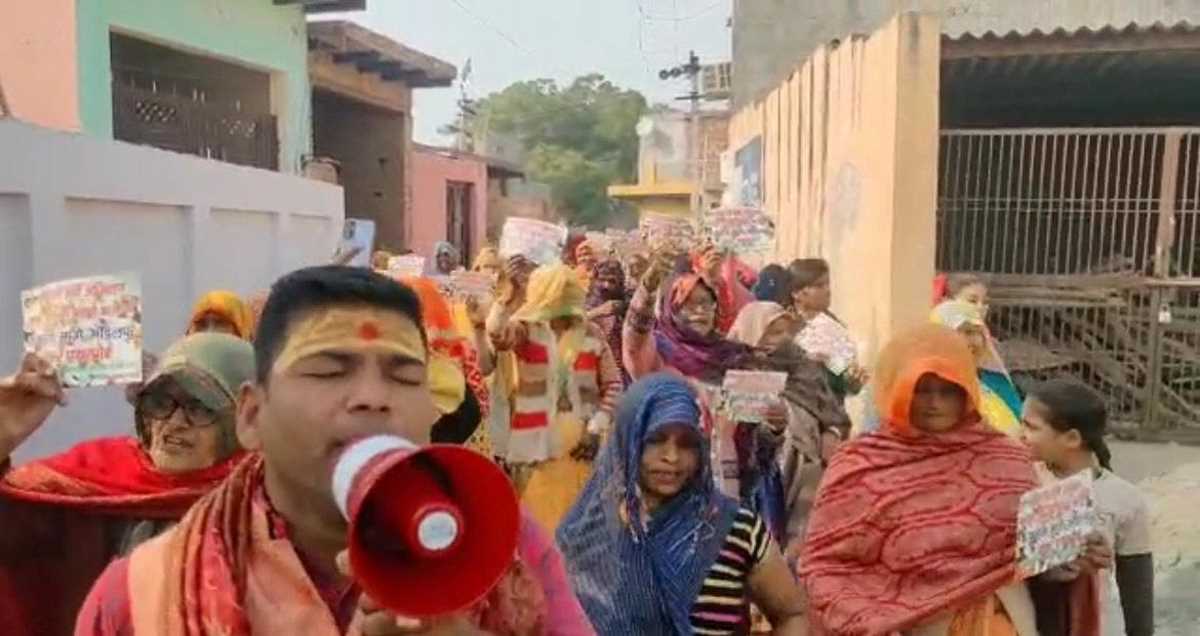 मॉडलपुर में विस्थापन की मांग को लेकर रन्हेरा में निकाली मातृाक्ति जागरूकता रैली